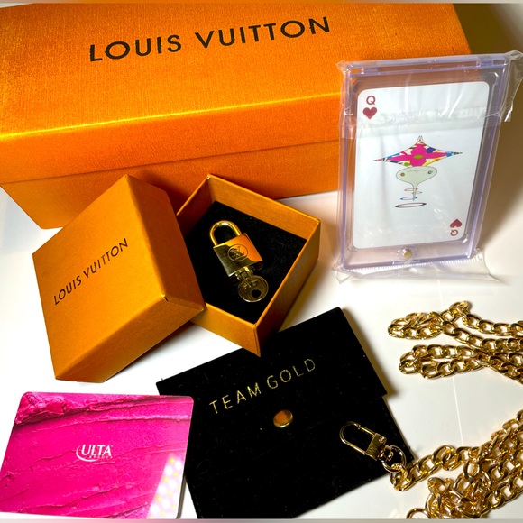 Louis Vuitton Other - Happy”WIFE”LV Bundle #05